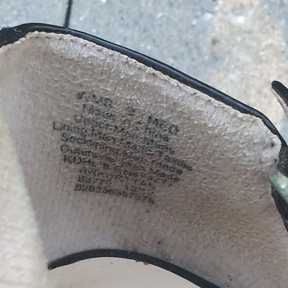 Rock & Republic Studded Heels Cream & Black Sz 9 - Picture 3 of 7